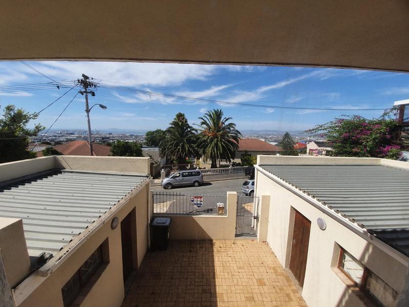 To Let 4 Bedroom Property for Rent in University Estate Western Cape